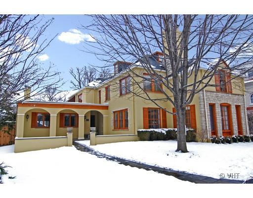 147 Robsart Pl., Kenilworth, IL 60043