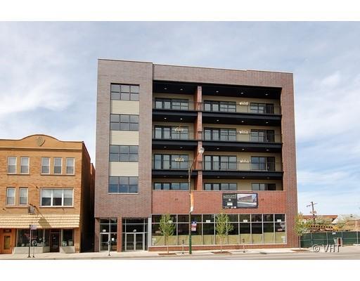 1842 W Irving Park Rd. #203, Chicago, IL 60613