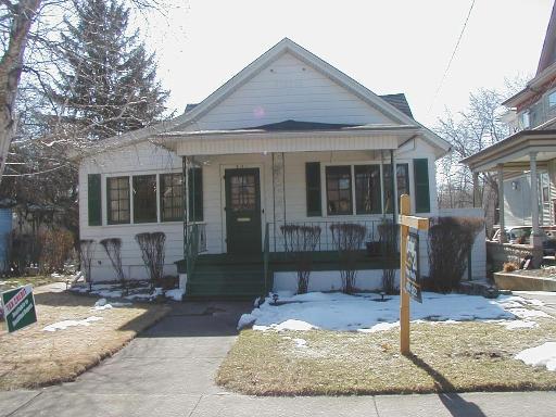 621 E Main St., Ottawa, IL 61350