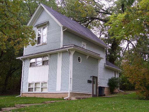 411 Wellington Ave., Elgin, IL 60120