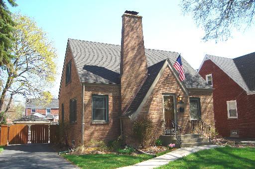 833 S Catherine Ave., La Grange, IL 60525