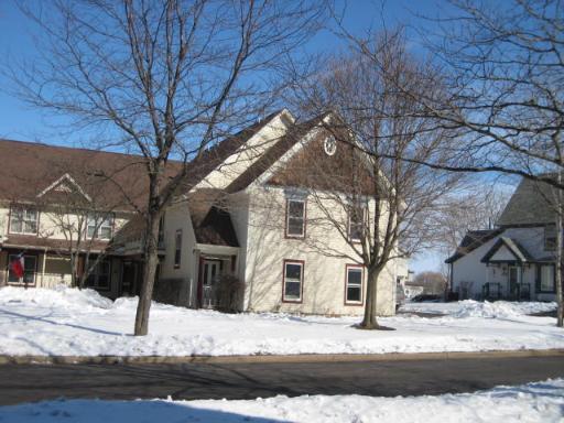 770 Regina Ct., Woodstock, IL 60098