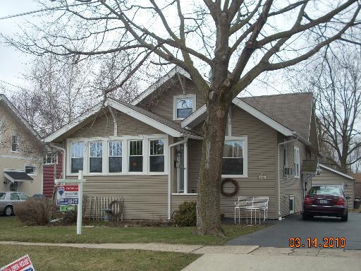 290 Westerfield Pl., Grayslake, IL 60030