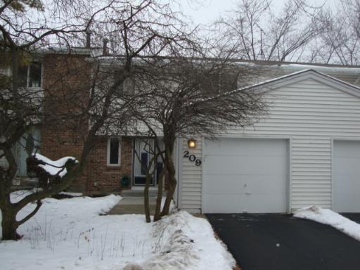 209 Douglas Way, Bolingbrook, IL 60440