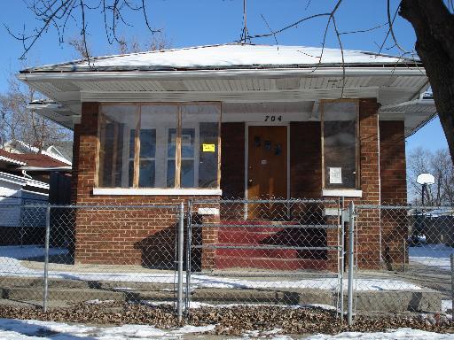 704 Fulton St., Aurora, IL 60505