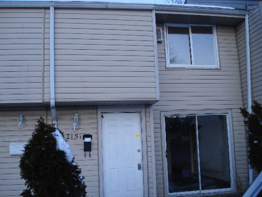 2151 Morningside Ln. #F, Carpentersville, IL 60110