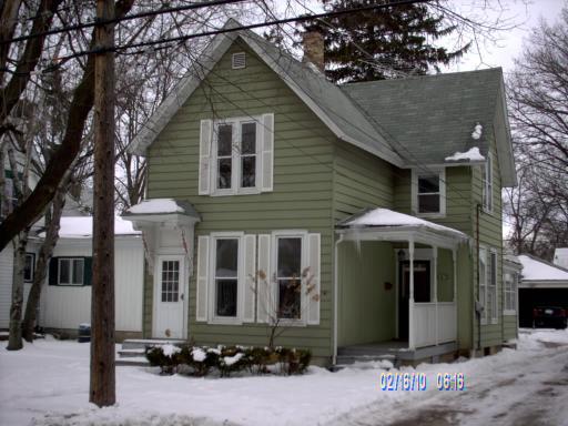 917 Logan Ave., Elgin, IL 60120