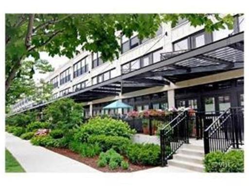 1001 W 15th St. #416, Chicago, IL 60608