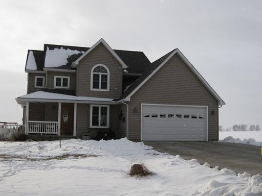 402 N Townline Rd., Seatonville, IL 61359