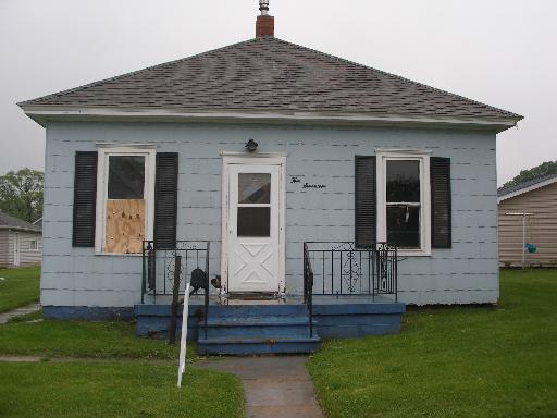 417 E First St., Oglesby, IL 61348