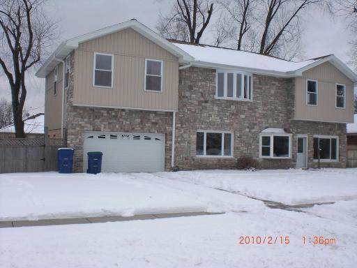 7825 W 97th Pl., Hickory Hills, IL 60457