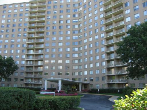 7061 N Kedzie Ave. #506, Chicago, IL 60645