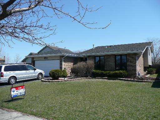17013 N Redwood Ct., Orland Hills, IL 60477