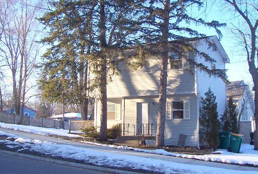 28 Wildwood Dr., Round Lake Beach, IL 60073