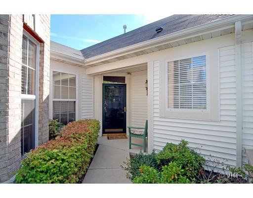 98 Enfield Ln. #719, Grayslake, IL 60030