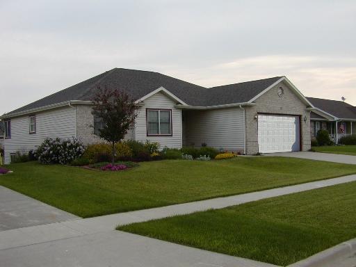 135 Wendy St., Sycamore, IL 60178