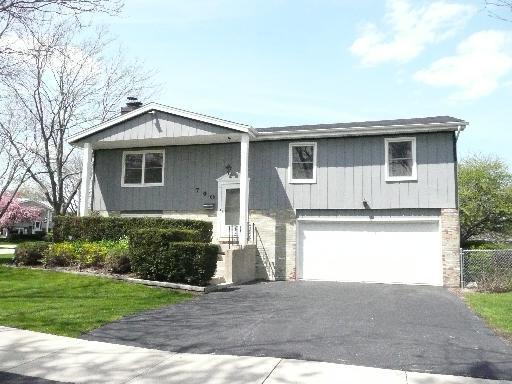 740 W Saint Aubin Dr., Addison, IL 60101