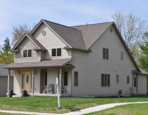 835 Birch St., Algonquin, IL 60102