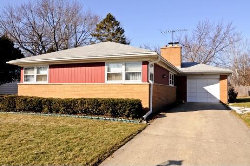 611 Dodson St., Geneva, IL 60134