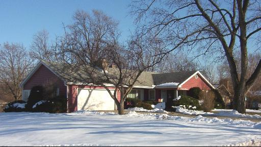 3913 Forest Ave., Downers Grove, IL 60515