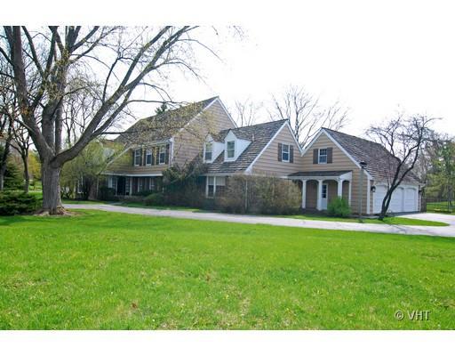201 Old Mill Rd., Lake Forest, IL 60045