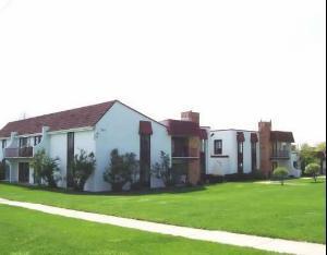 743 E Fullerton #102, Glendale Heights, IL 60139