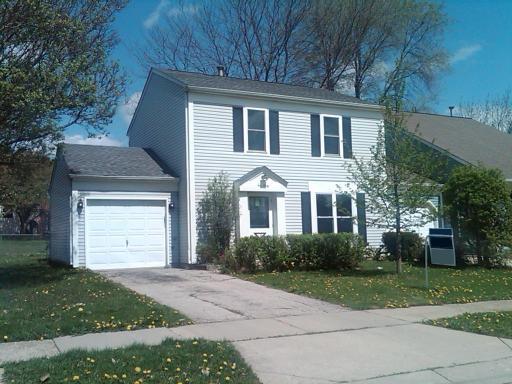 1060 Perry Dr., Algonquin, IL 60102