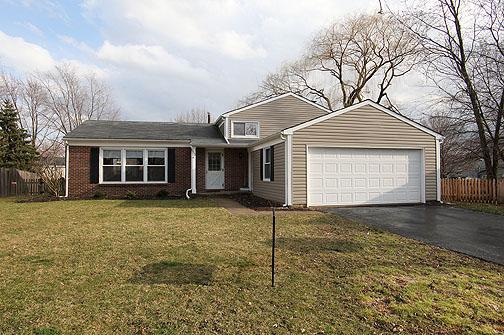 352 Ripley Ct., Naperville, IL 60565