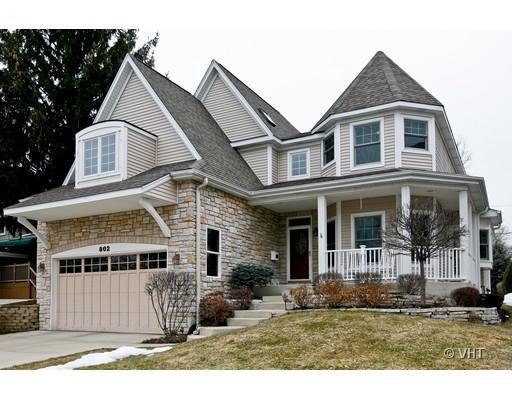 802 Randall St., Downers Grove, IL 60515