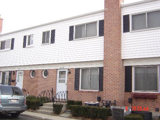 8439 Linder Ct., Skokie, IL 60077