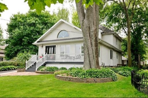 357 Phillips Ave., Glen Ellyn, IL 60137