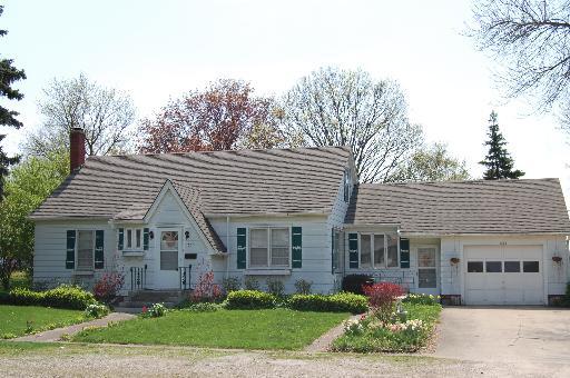 102 E Taylor St., Newark, IL 60541