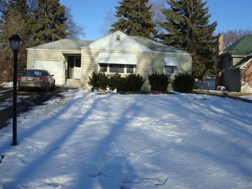 1S559 N Halsey Rd., Oak Brook Terrace, IL 60181