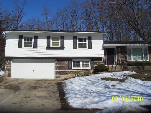 616 Green Oak Dr., Crystal Lake, IL 60014