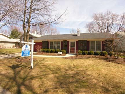 1335 Meyer Rd., Hoffman Estates, IL 60169