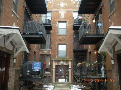 1651 W Addison St. #1, Chicago, IL 60613