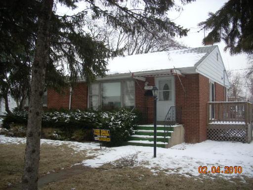 1525 S Wolf Rd., Des Plaines, IL 60018