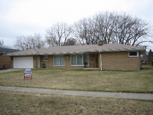 1464 Gordon Ave., Calumet City, IL 60409