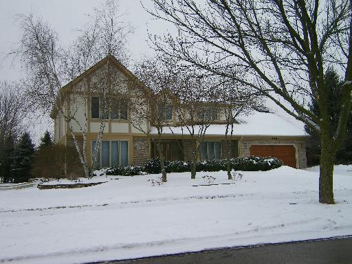 496 Prairie Knoll Dr., Naperville, IL 60565