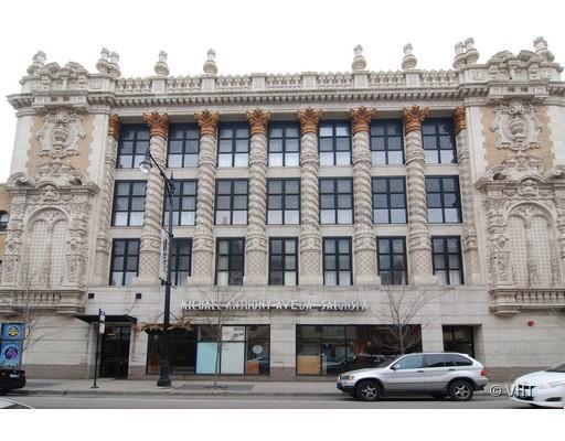 1635 W Belmont Ave. #421, Chicago, IL 60657