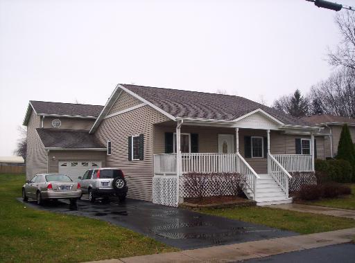2816 223 St., Sauk Village, IL 60411