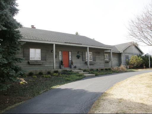 6741 Lakeridge Dr., Long Grove, IL 60047