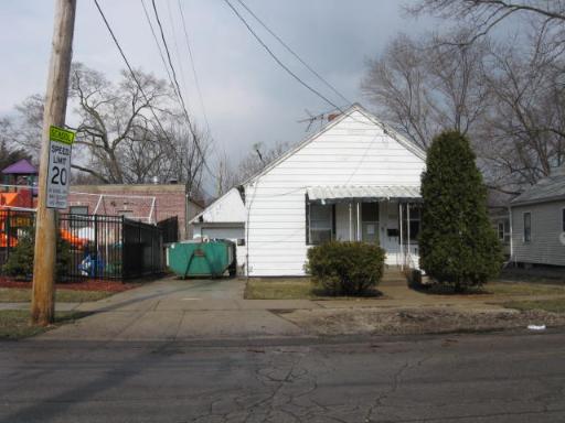 530 Parker Ave., Aurora, IL 60505