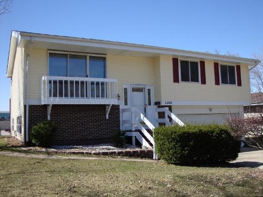 1260 Foxcroft Dr., Aurora, IL 60506