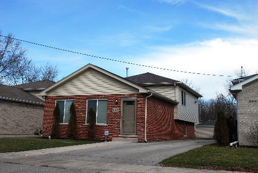 13835 S Seeley Ave., Blue Island, IL 60406