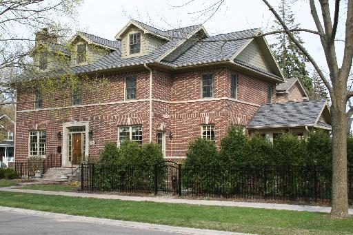 1639 Highland Ave., Wilmette, IL 60091