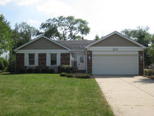 2241 Kensington Dr., Schaumburg, IL 60194