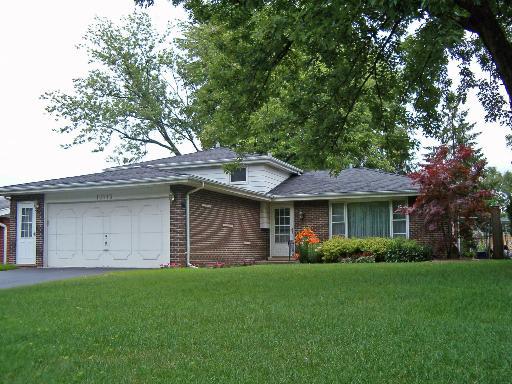 13115 S Central Ave., Crestwood, IL 60445