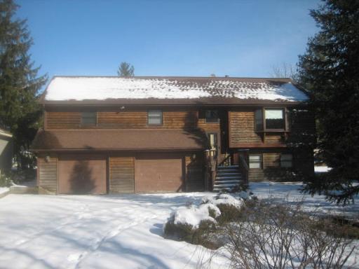 1406 W Northeast Shore Dr., Mchenry, IL 60051