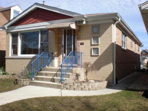 5233 N Mobile Ave., Chicago, IL 60630